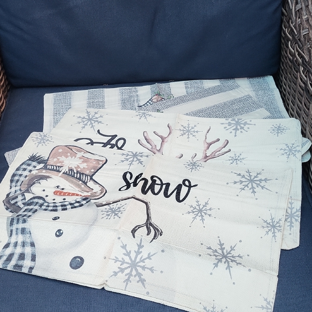 Snowman and Snowflake Pillow Covers NWOT set Of 4